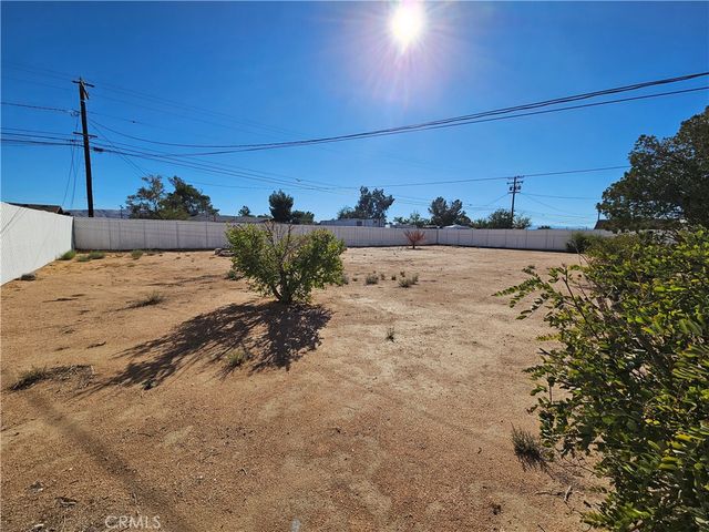 22725 Anoka, Apple Valley, CA 92308