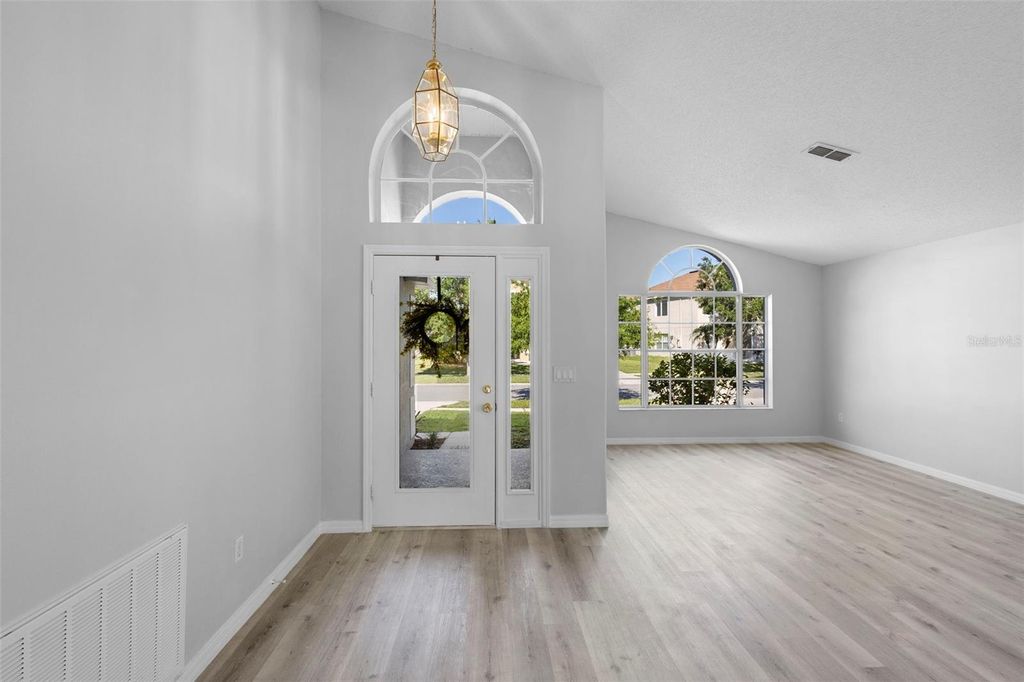 Image 2 of property listing at 707 STONEWYK WAY, Kissimmee, FL 34744