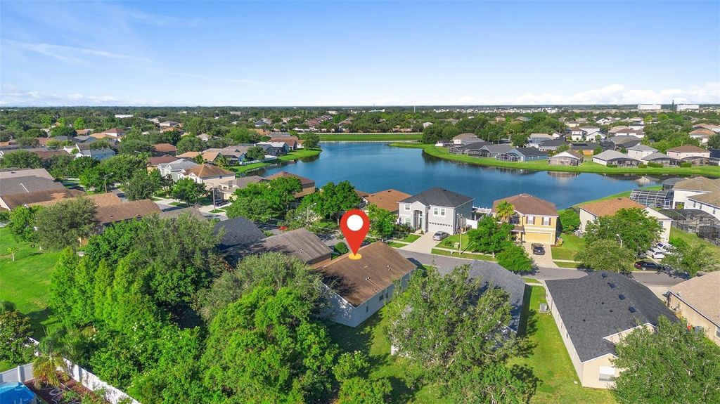 Image 21 of property listing at 707 STONEWYK WAY, Kissimmee, FL 34744