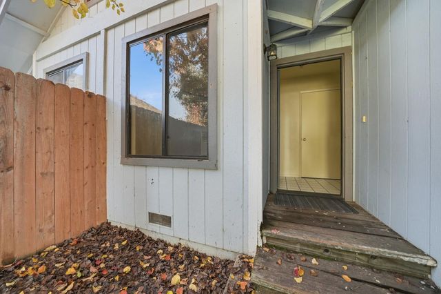 210 Westview Dr, Jackson, CA 95642