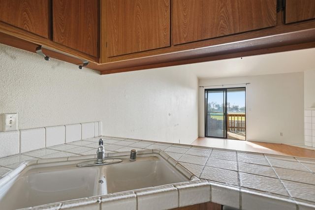 210 Westview Dr, Jackson, CA 95642