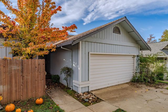 210 Westview Dr, Jackson, CA 95642