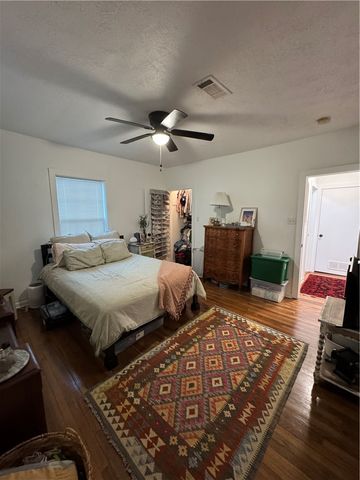 1300 Antone Street, Bryan, TX 77803