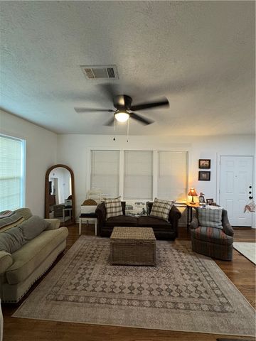 1300 Antone Street, Bryan, TX 77803