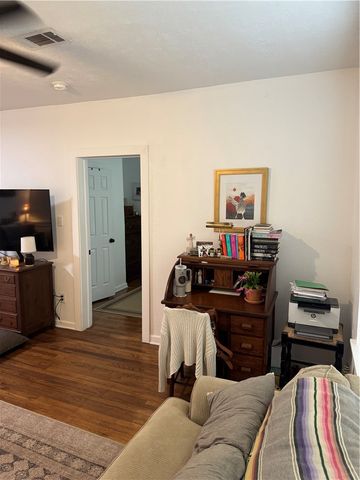 1300 Antone Street, Bryan, TX 77803