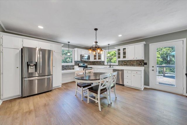 120 Charolais CIR, Troutville, VA 24175