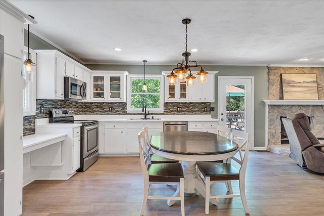 120 Charolais CIR, Troutville, VA 24175
