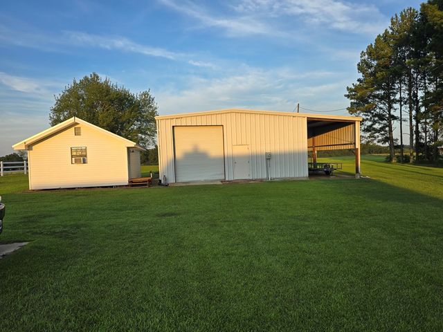 2130 Ben Ivey, Webb, AL 36376