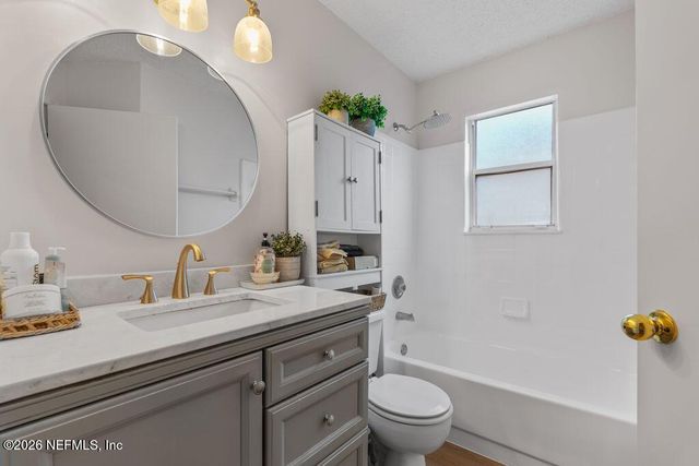 3823 UNION PACIFIC Drive W, Jacksonville, FL 32246