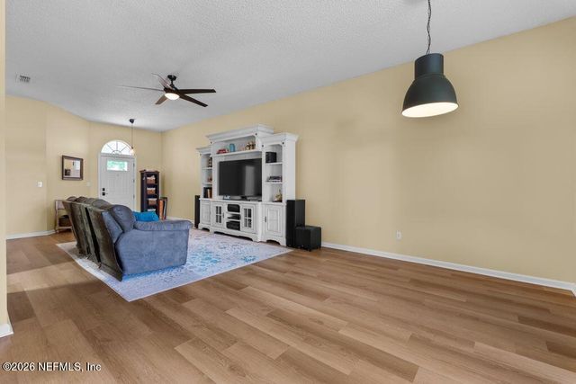 3823 UNION PACIFIC Drive W, Jacksonville, FL 32246