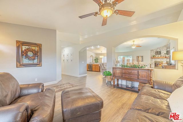 19812 Breeze Place, Tehachapi, CA 93561