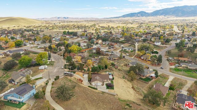19812 Breeze Place, Tehachapi, CA 93561