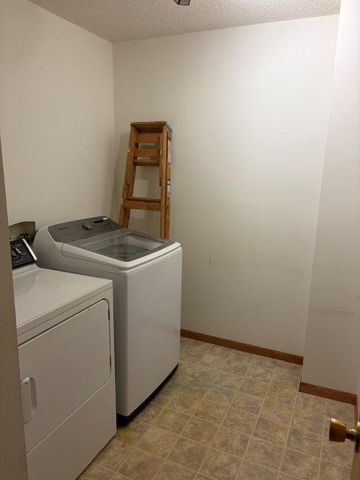 543 Roundhouse Street, Shakopee, MN 55379