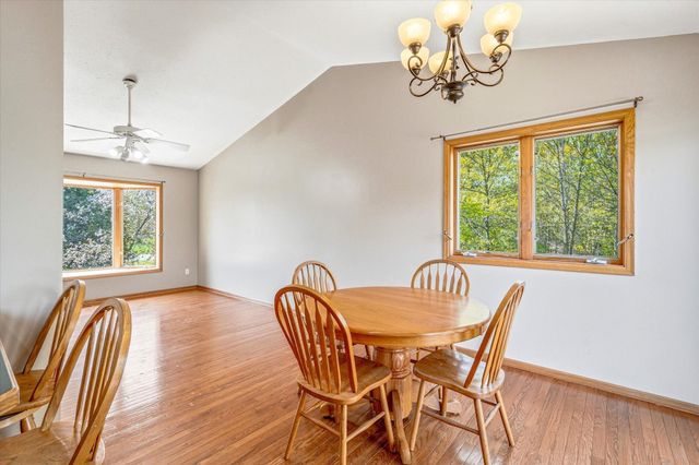 3961 224th Avenue NW, Oak Grove, MN 55303