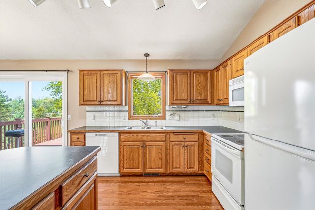 3961 224th Avenue NW, Oak Grove, MN 55303