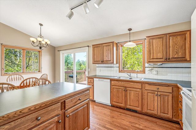 3961 224th Avenue NW, Oak Grove, MN 55303