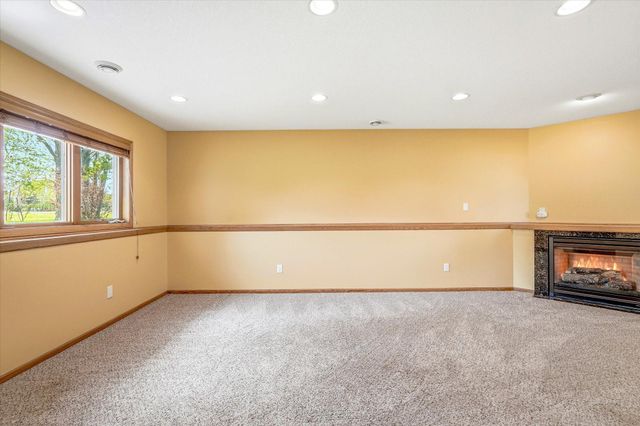 3961 224th Avenue NW, Oak Grove, MN 55303