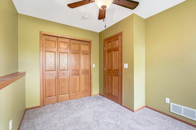 3961 224th Avenue NW, Oak Grove, MN 55303