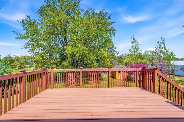 3961 224th Avenue NW, Oak Grove, MN 55303
