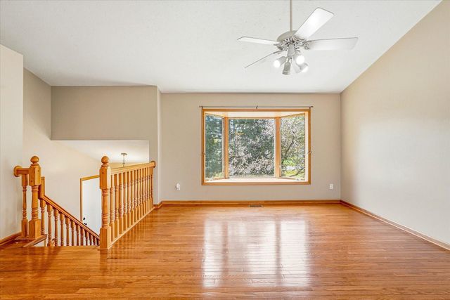 3961 224th Avenue NW, Oak Grove, MN 55303