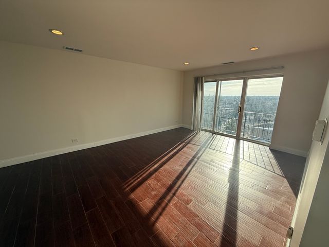 2300 N Harlem Avenue 802, Elmwood Park, IL 60707