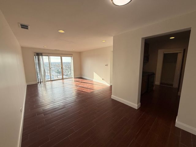 2300 N Harlem Avenue 802, Elmwood Park, IL 60707