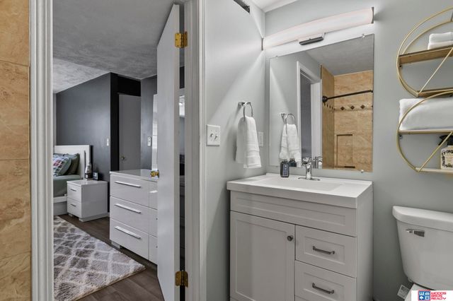 2201 SW 16th Street, Lincoln, NE 68522