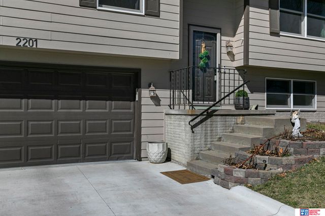 2201 SW 16th Street, Lincoln, NE 68522