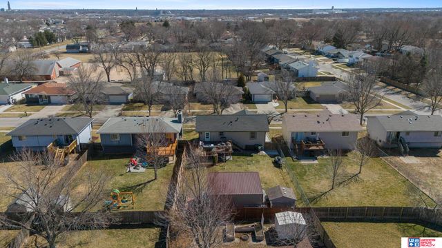 2201 SW 16th Street, Lincoln, NE 68522