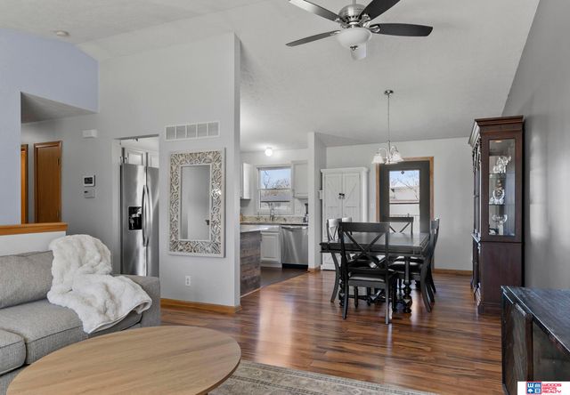 2201 SW 16th Street, Lincoln, NE 68522