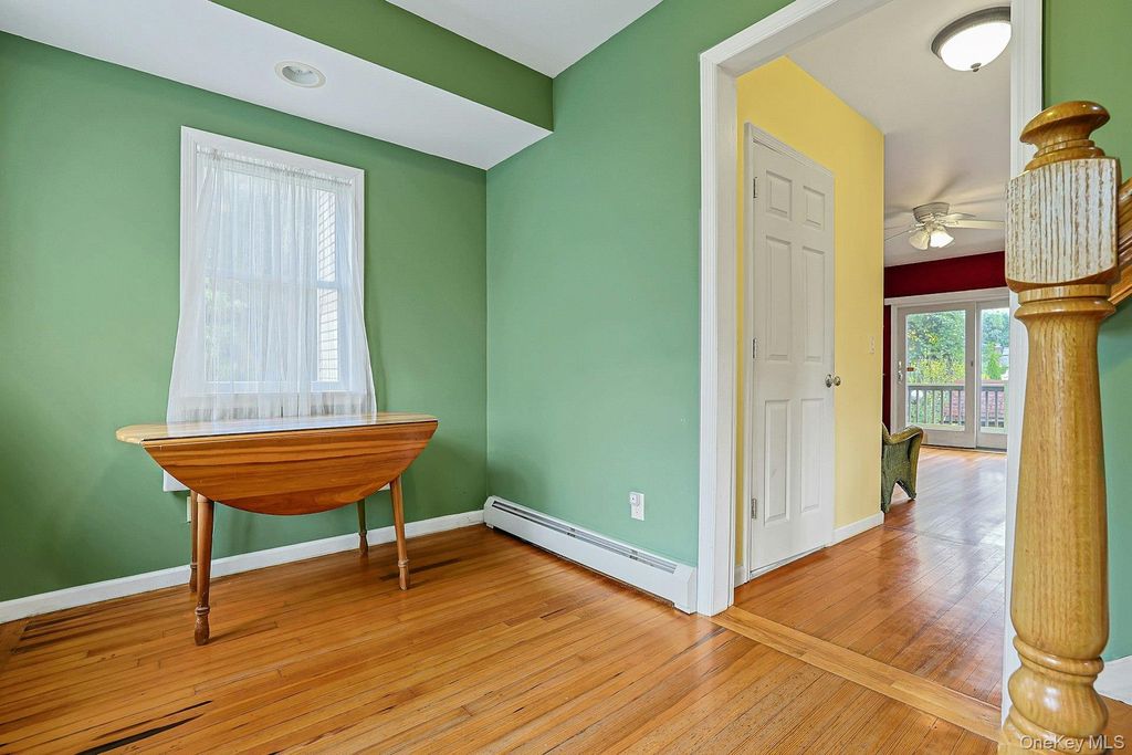 19 Cambridge Street E, Valhalla, NY 10595 — photo 4