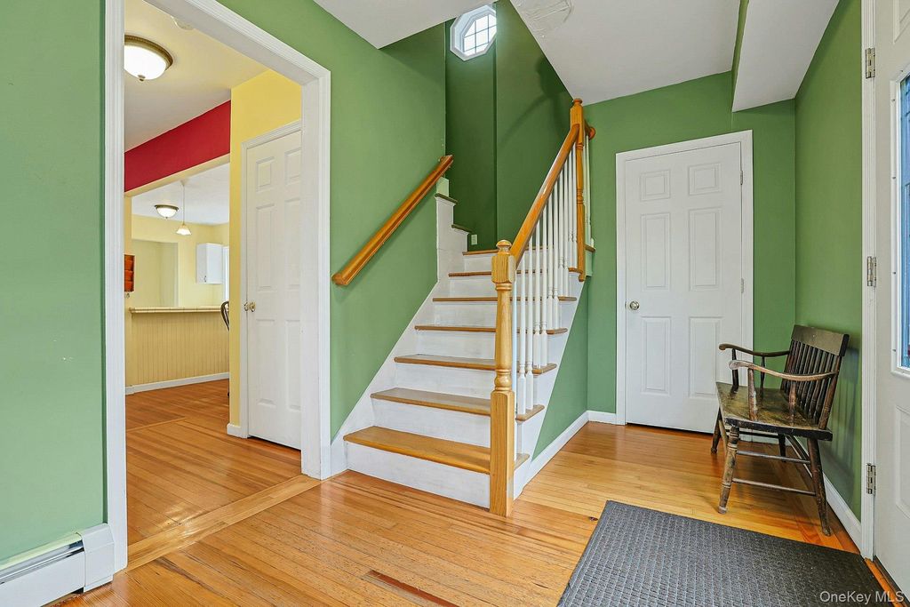 19 Cambridge Street E, Valhalla, NY 10595 — photo 5