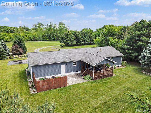 10186 Converse Road, Fowlerville, MI 48836