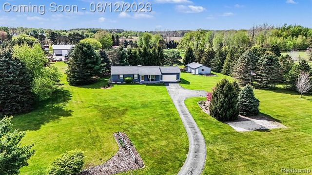 10186 Converse Road, Fowlerville, MI 48836