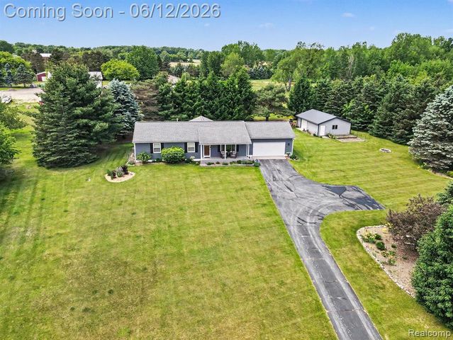 10186 Converse Road, Fowlerville, MI 48836