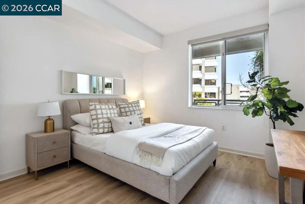 Image 14 of property listing at 1655 1655 N California Blvd 101, Walnut Creek, CA 94596