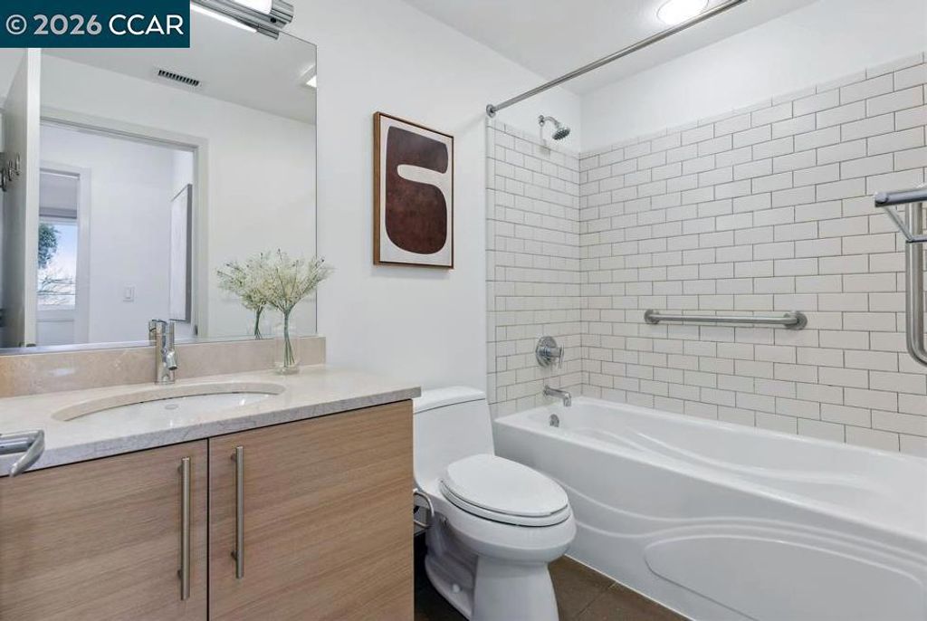 Image 15 of property listing at 1655 1655 N California Blvd 101, Walnut Creek, CA 94596