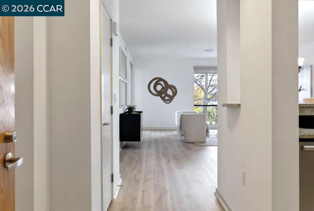 Image 23 of property listing at 1655 1655 N California Blvd 101, Walnut Creek, CA 94596