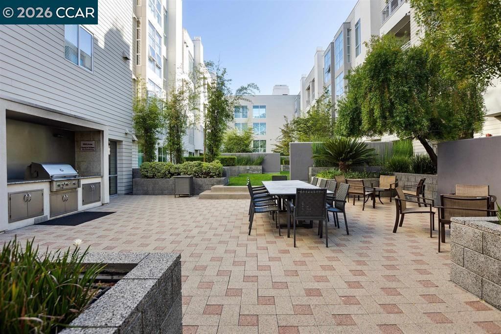 Image 27 of property listing at 1655 1655 N California Blvd 101, Walnut Creek, CA 94596