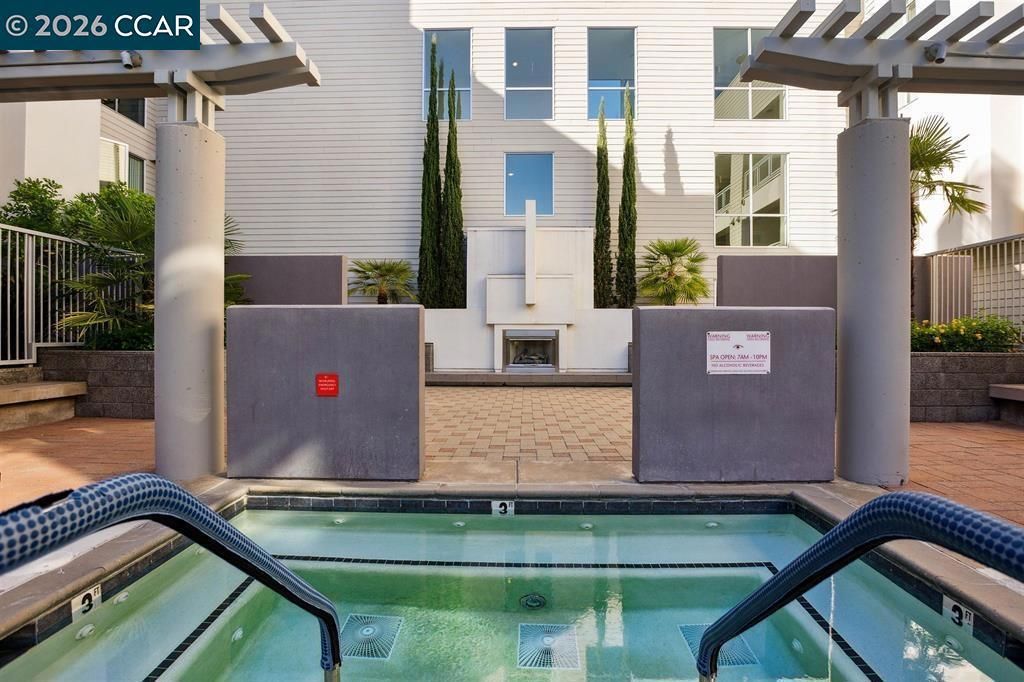 Image 31 of property listing at 1655 1655 N California Blvd 101, Walnut Creek, CA 94596