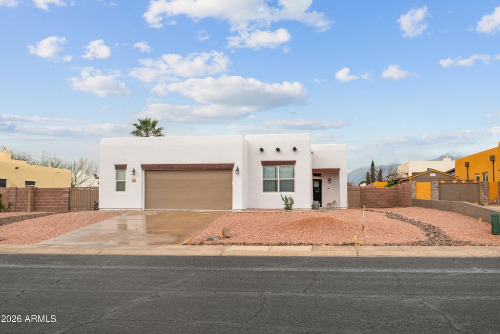 3152 SOLARRO Drive, Sierra Vista, AZ 85635