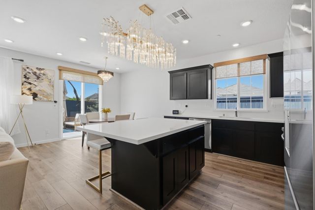 6033 Orange Tip Way, Roseville, CA 95747