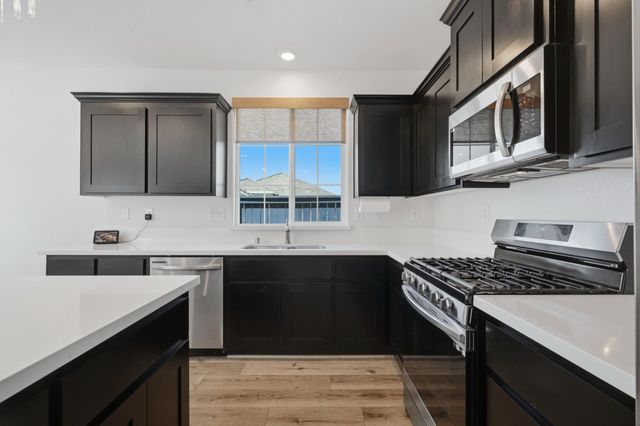6033 Orange Tip Way, Roseville, CA 95747