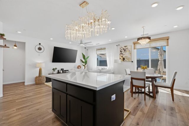 6033 Orange Tip Way, Roseville, CA 95747