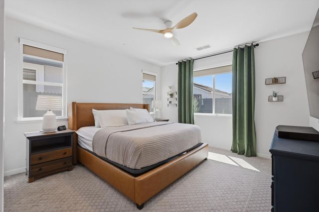 6033 Orange Tip Way, Roseville, CA 95747