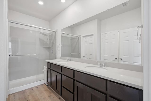 6033 Orange Tip Way, Roseville, CA 95747