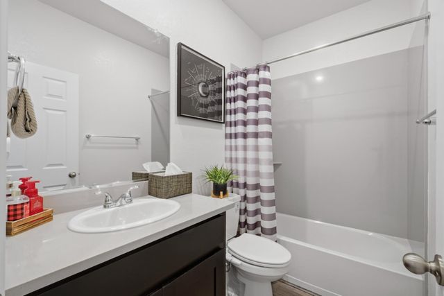 6033 Orange Tip Way, Roseville, CA 95747