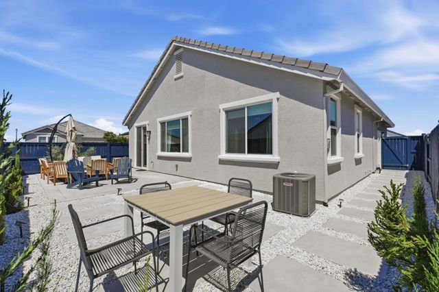 6033 Orange Tip Way, Roseville, CA 95747