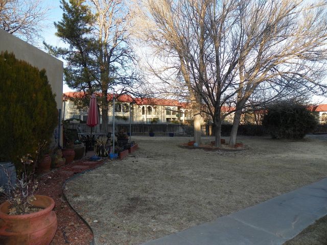923 Country Club Drive SE APT F, Rio Rancho, NM 87124