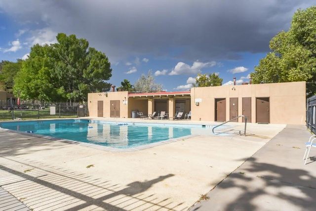 923 Country Club Drive SE APT F, Rio Rancho, NM 87124